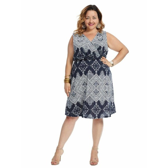 ❣️Renee C T-Shirt Knit Office Casual School Navy Blue White Bandanna Print Dress - Picture 15 of 15